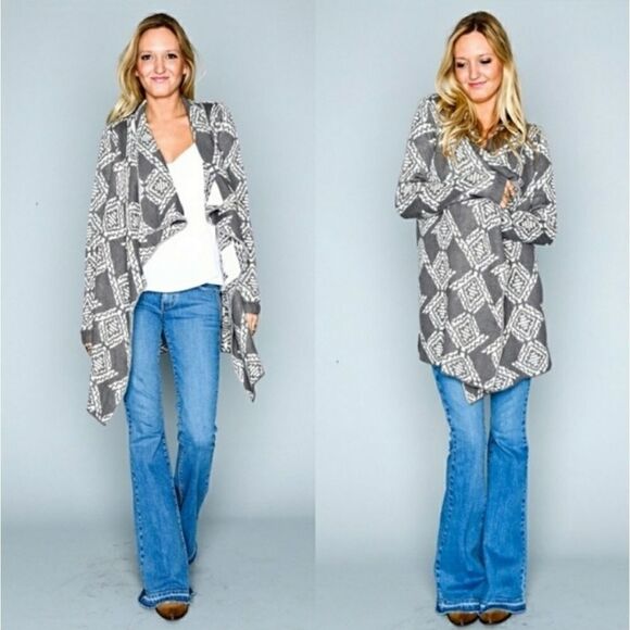 Show Me Your Mumu Grey Aztec Yummy Sweater - Picture 2 of 13